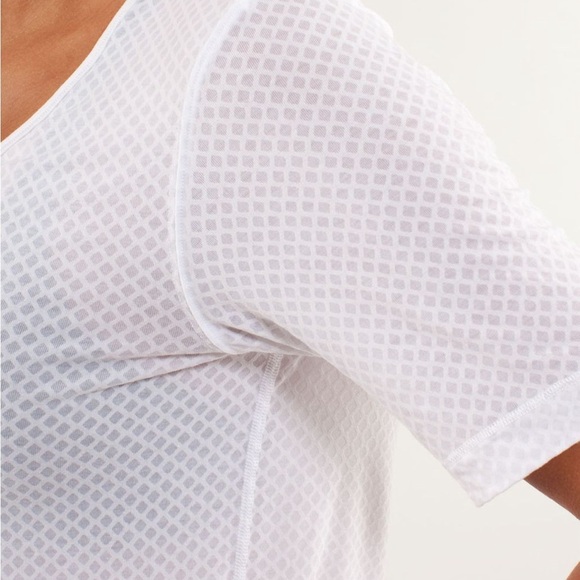 Lululemon Drish Tee NWT size 6 - Picture 4 of 6